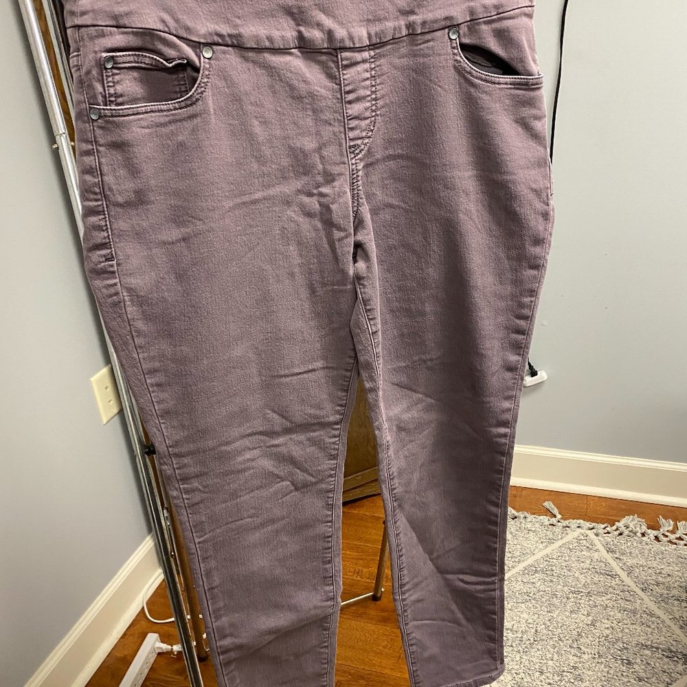 Women's colored jeans